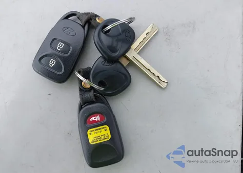 2013 Hyundai Accent Gls z USA, uszkodzony, nr VIN KMHCU4AE9DU320110